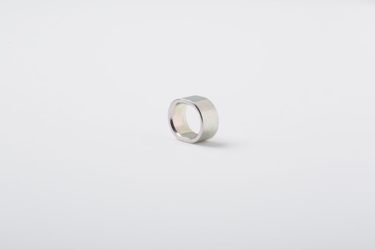 楕円形状冷間鍛造品（高精度品）