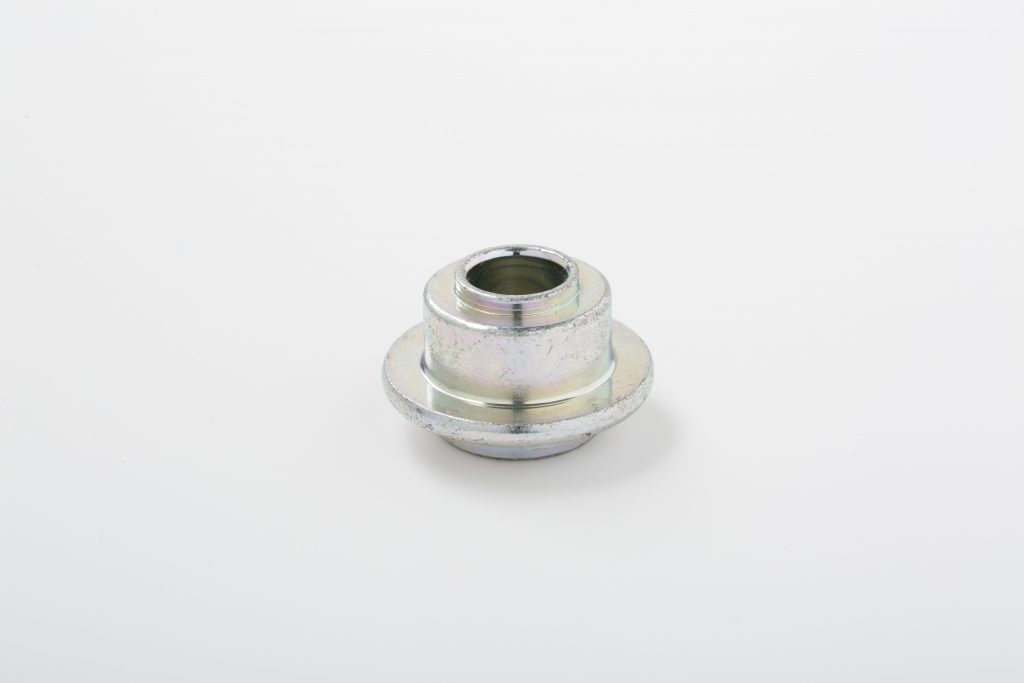 中ツバ形状品のコストダウン