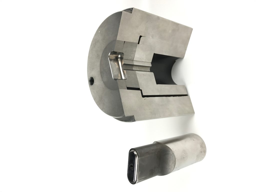 冷間鍛造用金型