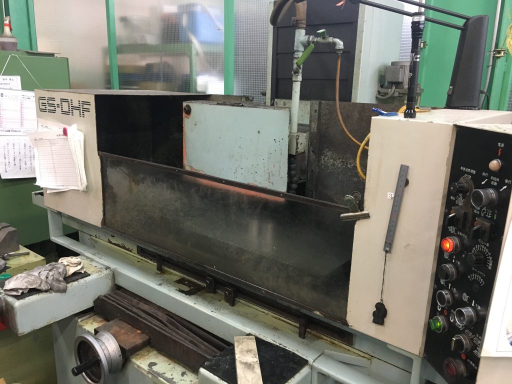 平面研磨加工機