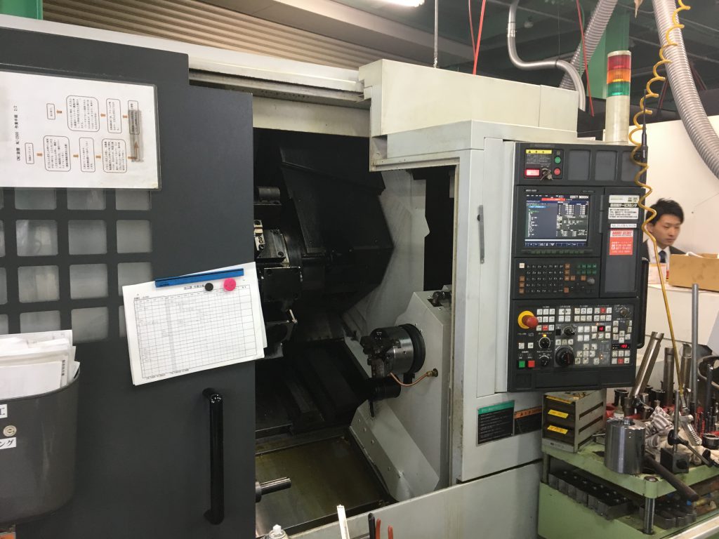 CNC複合旋盤（森精機　NL2500）